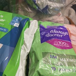Women’s Diapers Size S/m And A Pack Of Size L