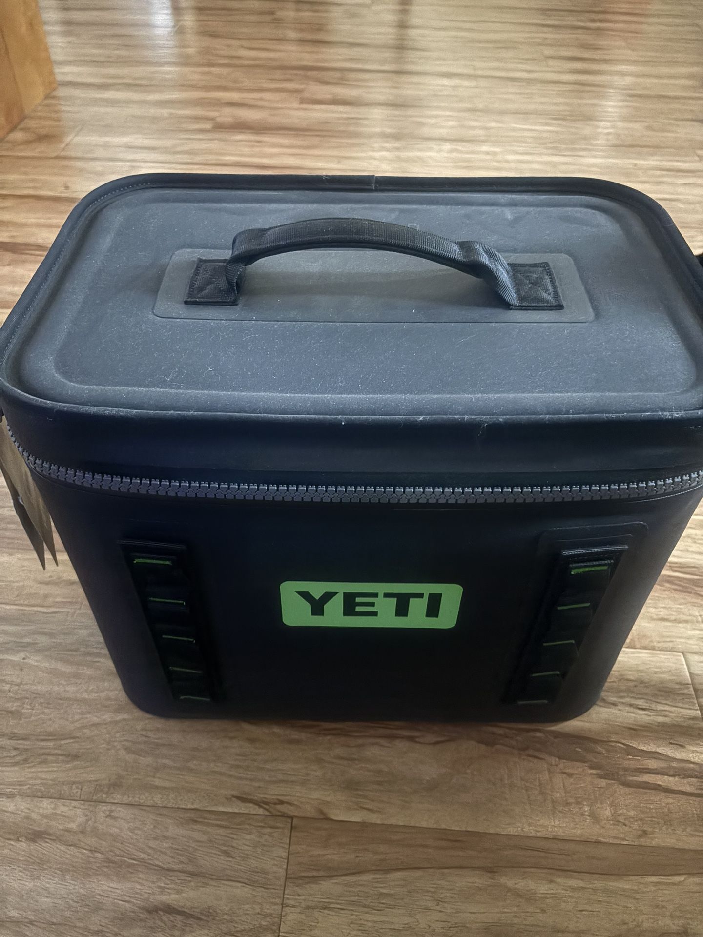 Yeti Cooler 18” Brand New With Tags