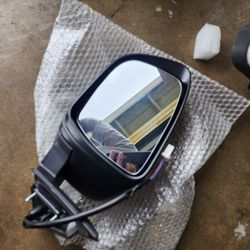 14-16 LH Side Nissan Rogue Mirror Assy (See Label) New