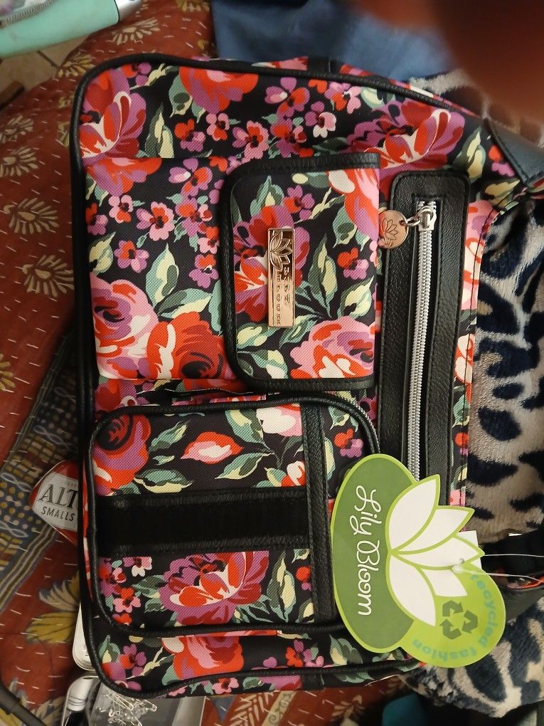 Lilly Bloom Purse & Mundi Wallet