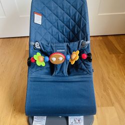 Baby Bjorn Bouncer + Activity Bar