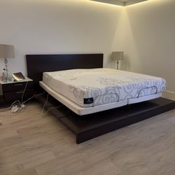 King Bedroom Set + Mattress – Complete Set