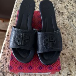 Tory Burch Wedge Heels / Navy