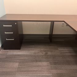 Large Wooden Desk with Convergent Worktop