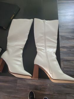 Lulus Boots  in great shape