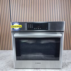 Bosch 800 Series 30 Inch Freestanding Professional Gas Range with 5 Sealed Burners, 5.7 Cu. Ft. Oven Capacity, Continuous Grates (HBL8453UC-D-0539)