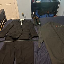 Full Calvin Klein Suit With Shoes