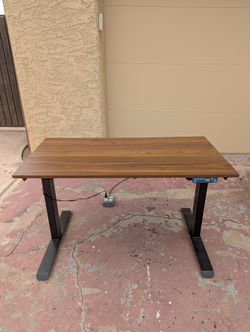 Electric Moveable Desk