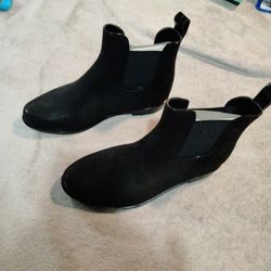 Ladies Shoes Size 8