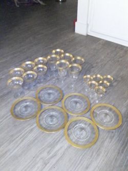 6 piece glassware with gold rim