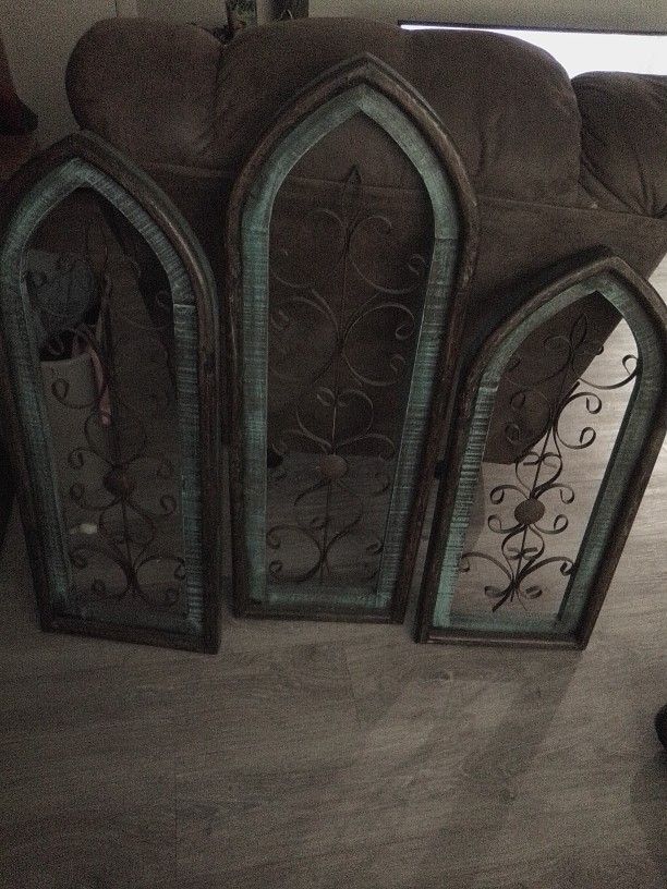 Beautiful 3 Pc Arched Wood Gothic Window Frames