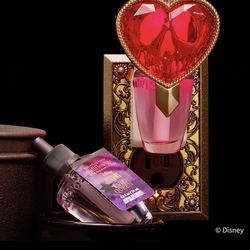 Rare Limited Edition!©️Disney VILLAINS BATH & BODY WORKS♥️🪞🗡👑EVIL QUEEN👑🗡🪞♥️Light-up wallflowers plug