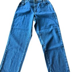 Lee Women's Relaxed Fit Side Elastic Tapered Leg Jean Med Wash Size 18 Short NEW  New with tags Waist 16” across, but has elastic on both sides so wil