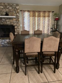 High Dinner table