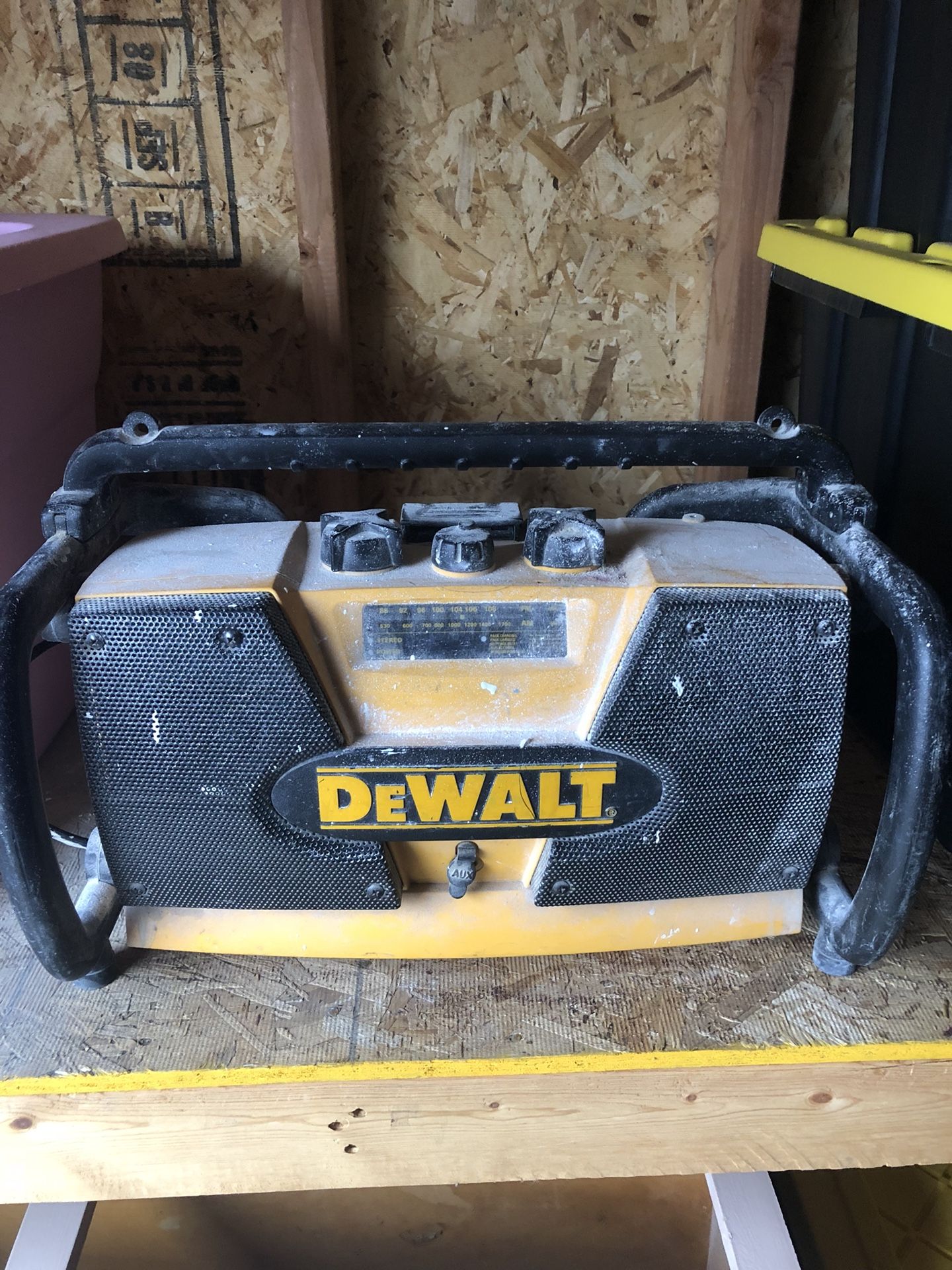 Dewalt radio