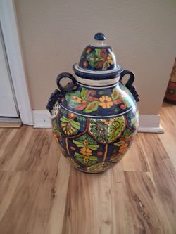 2 Mexican ceramic vases with lids