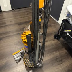 Unrivaled Dyson Suction UP19 Multifloor