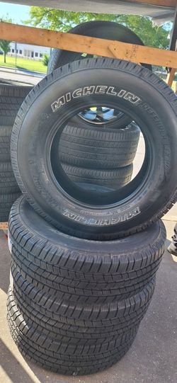 Set de Llantas nuevas 265/70R17 LT marca Michelin