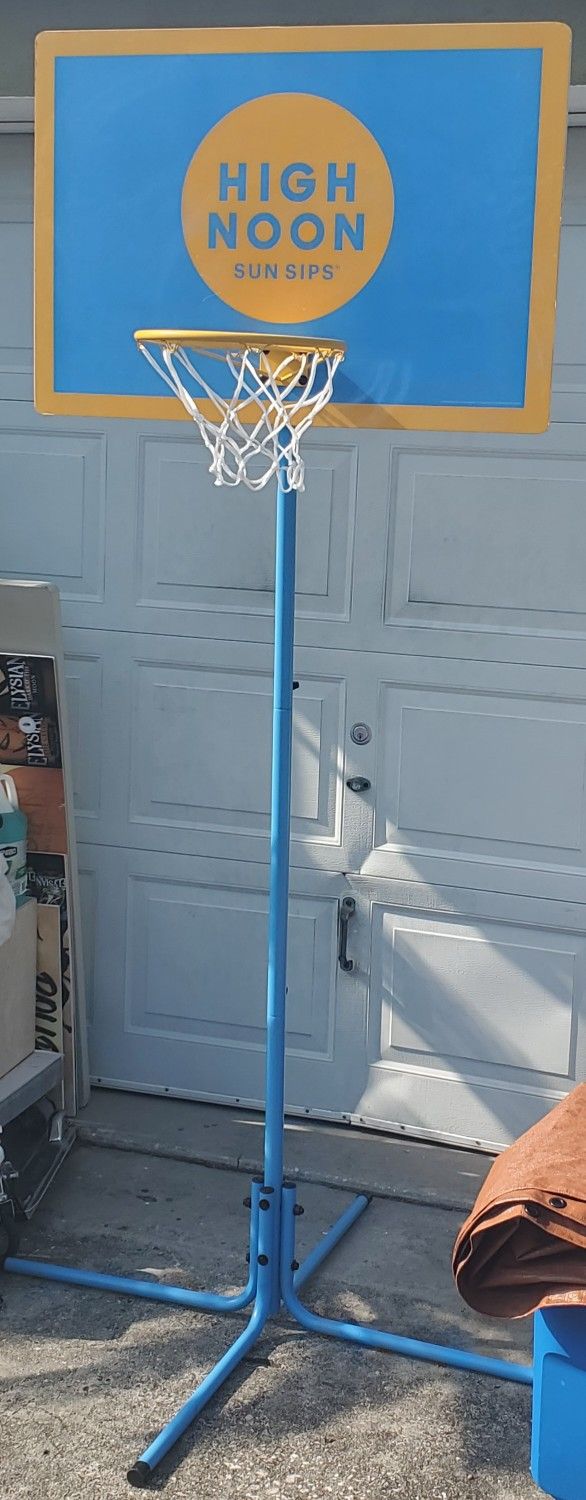 High Noon Sun Sips 84" Basketball Hoop Stand VHTF MAN CAVE Great Condition