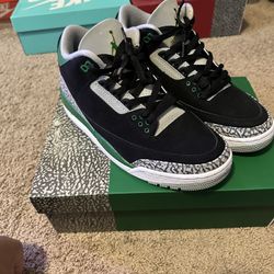 Dead stock Pine Green 3s Size 9
