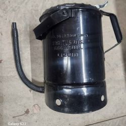 8 Quart Oil Can