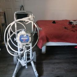 Graco Magnum ×7  Paint Sprayer