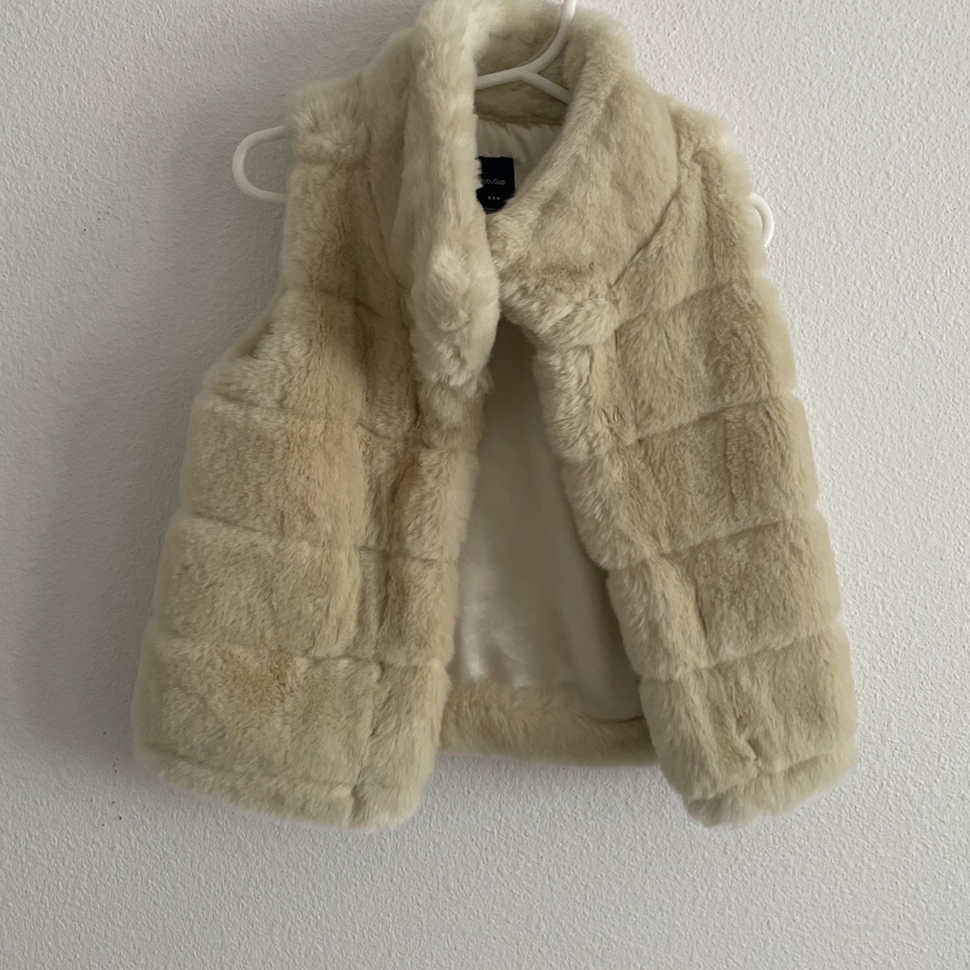 Baby Gap Faux Fur Vest Baby Girl 2T