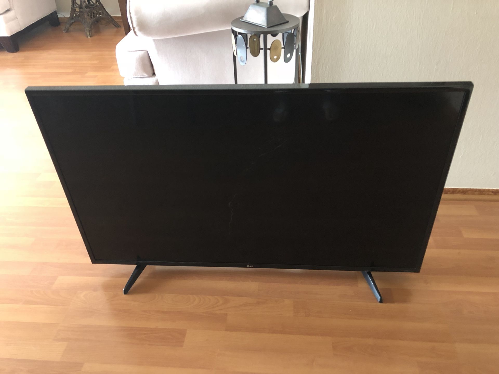 LG Smart LED TV - Model No. 49UH610A