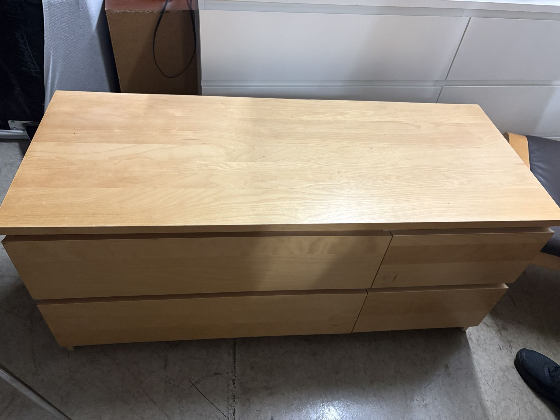 Dresser