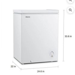 Hisense 5 cu ft Garage Ready Chest Freezer- White