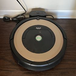 iRobot Roomba 895 - As Good As New 