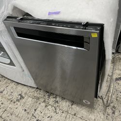 Kitchen Aid Dishwasher In Stainless Steel New Open Box