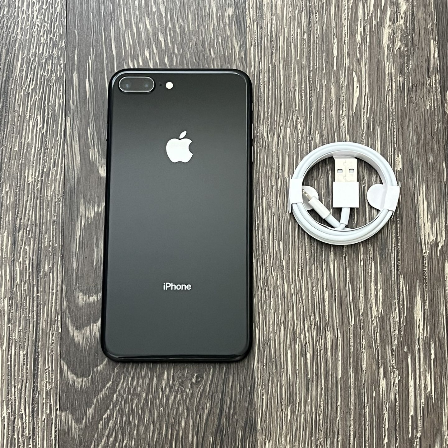 iPhone 8 Plus UNLOCKED FOR ANY CARRIER!
