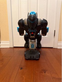 Fisher-Price Imaginext DC Super Friends Bat-Tech Batbot