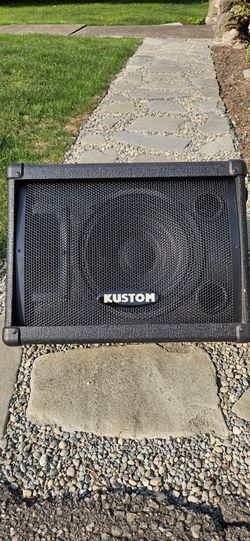 Kustom Speaker. Like new. Qty 3 available. 
$40 Each.