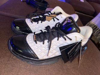 Kobe 3 Low Protro “Mambacita” White and Metallic Gold