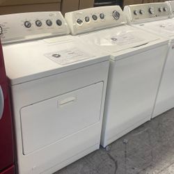 Whirlpool Set Gas Dryer And Washer 