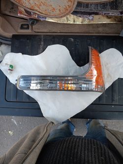 Cadillac Escalade Side Marker Light 99-00