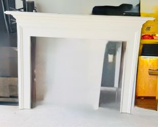 Decorative White Oak Fireplace Mantel / Surround (2)