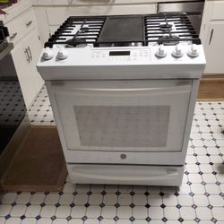 GE, White Gas Stove w/ Flat Top