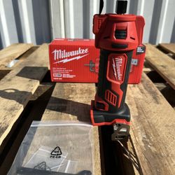Milwaukee TOOL ONLY  M18 18V Lithium-lon Cordless Drywall Cut Out Rotary Tool NEW $120