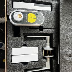 keyless entry smart door lock set, fingerprints,APP control