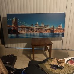 Beautiful Wall Decorated NY Bridge 