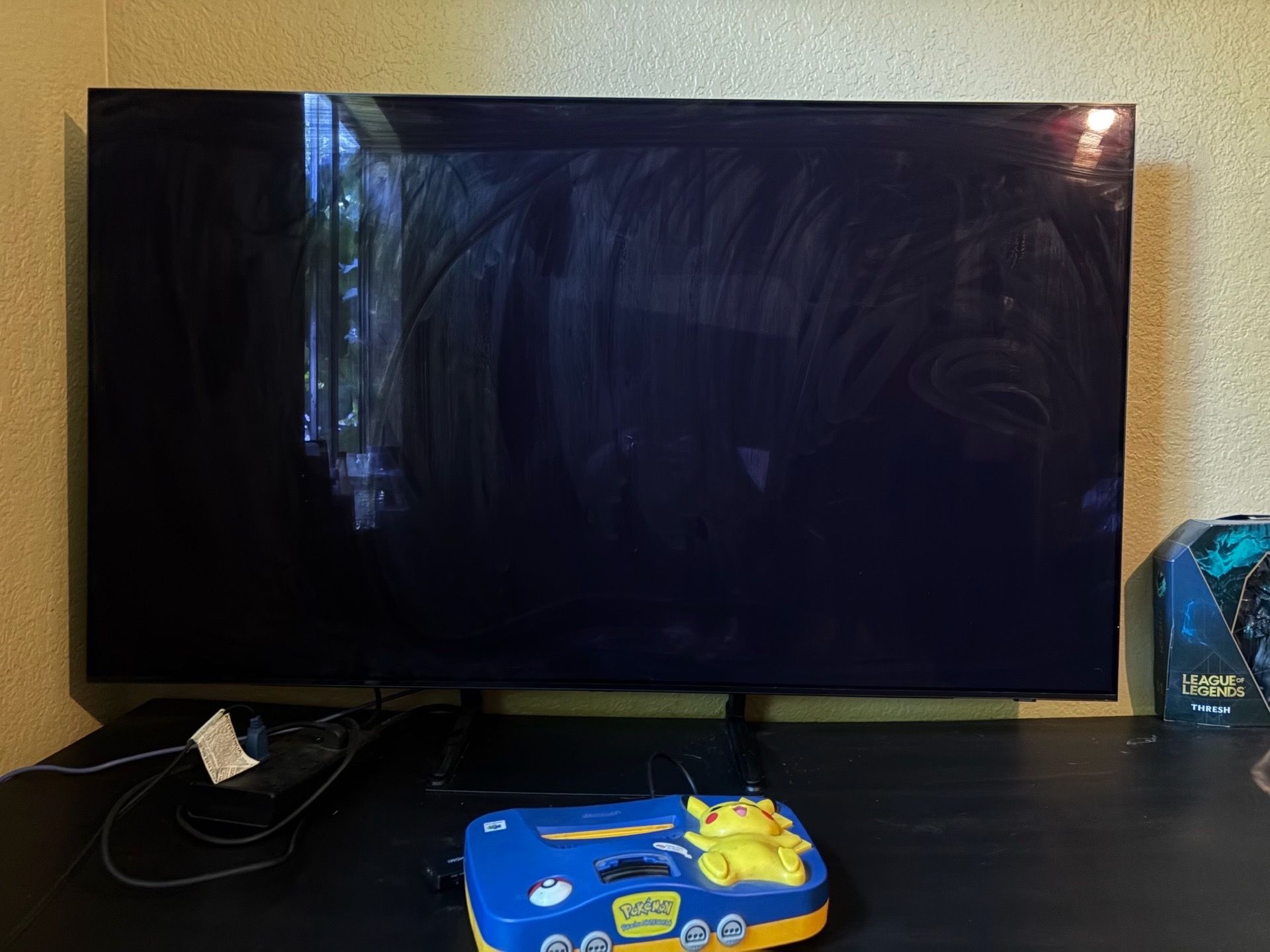Samsung OLED S90C flatscreen TV