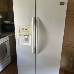 Frigidaire Refrigerator