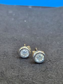 14k Stud Earrings