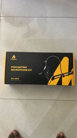 Maono Podcasting Microphone Kit