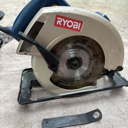 RYOBI 12 AMP 7-1/4" CIRCULAR SAW-CSB123-Like New-Wrench, 8’ Cord