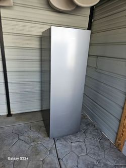 Hisense  Refrigerator and freezer