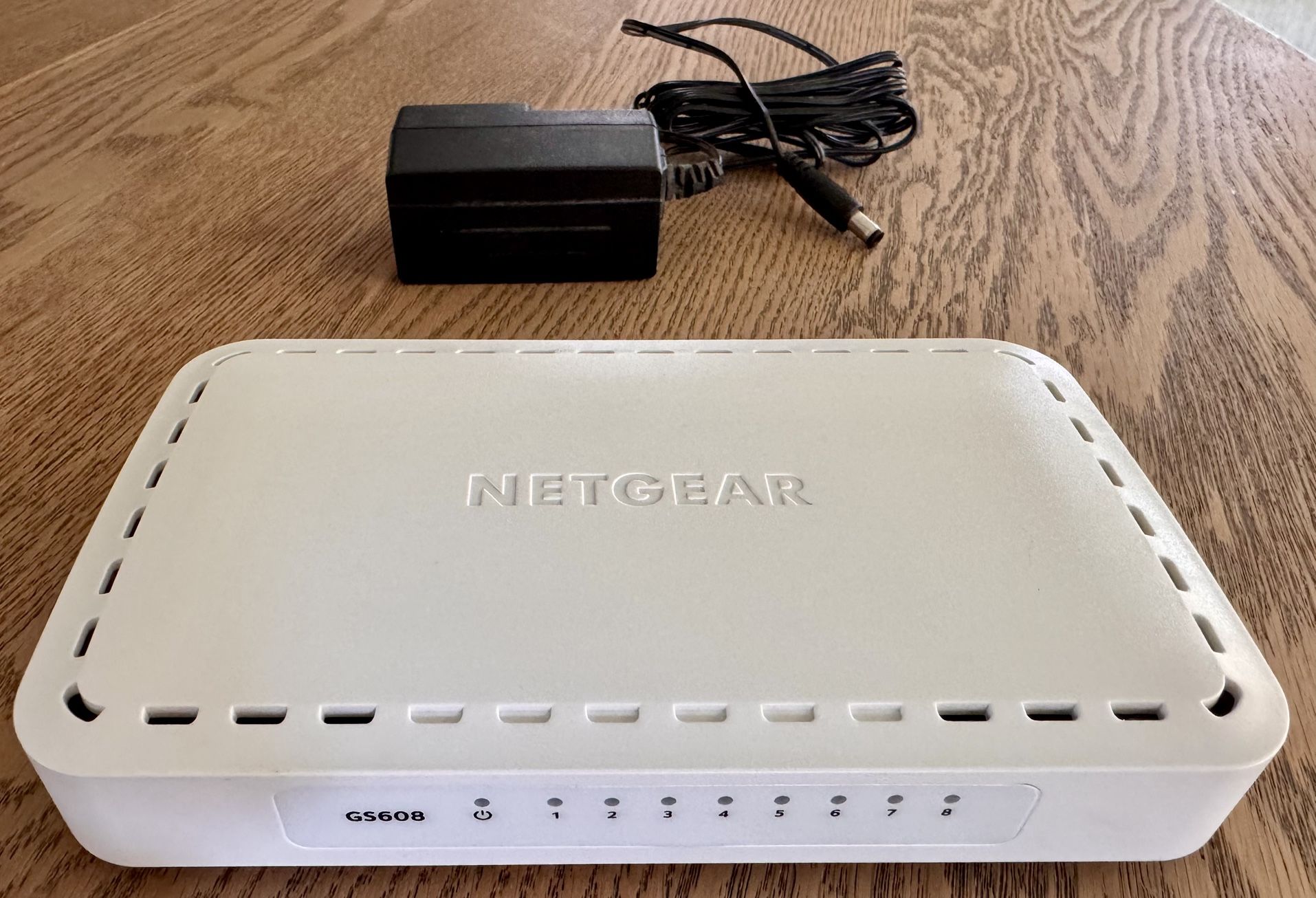 NETGEAR — 8 Port Gigabit Ethernet Switch